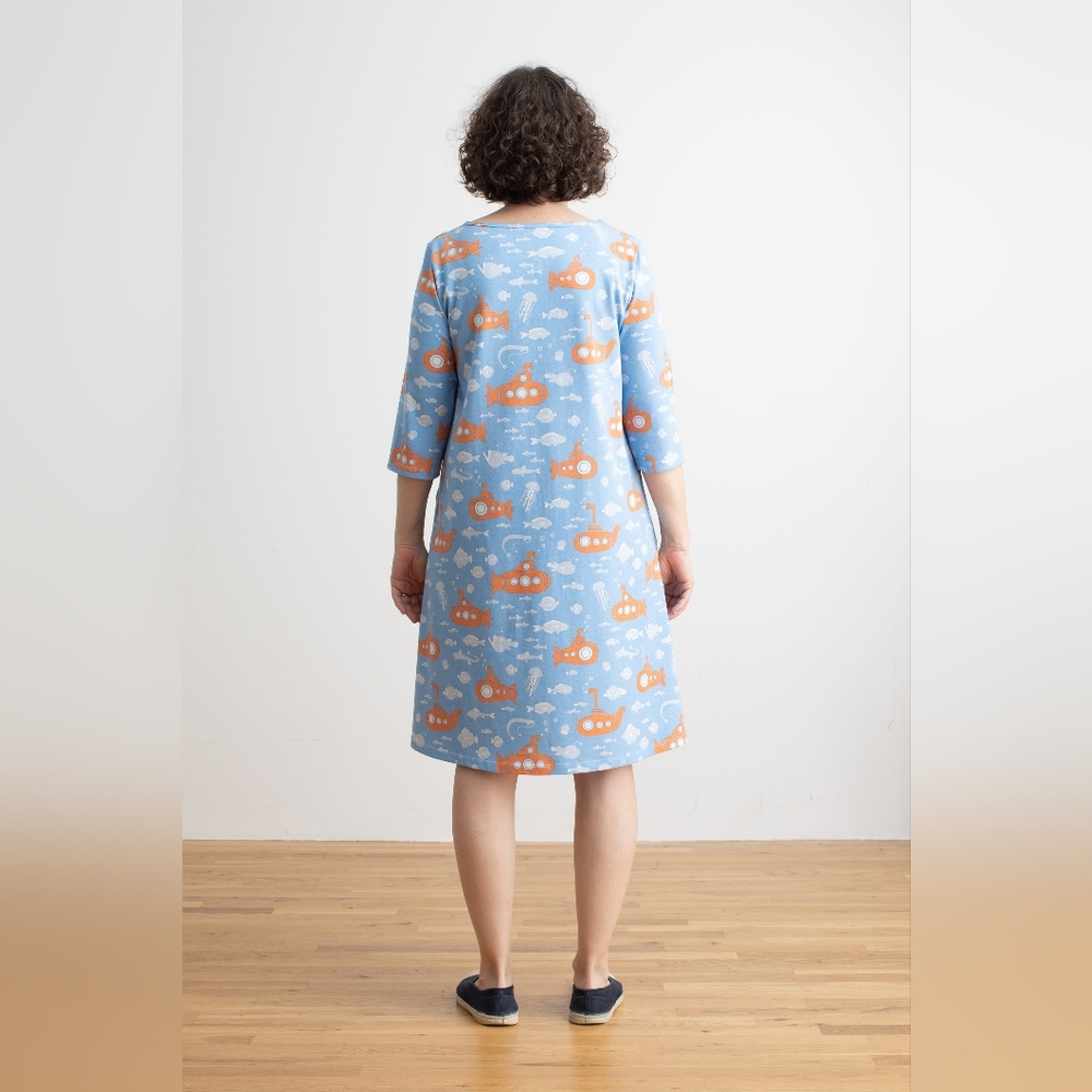 NWOT Winter Water Factory Helsinki Submarine Print Dress Size M - Picture 3 of 6